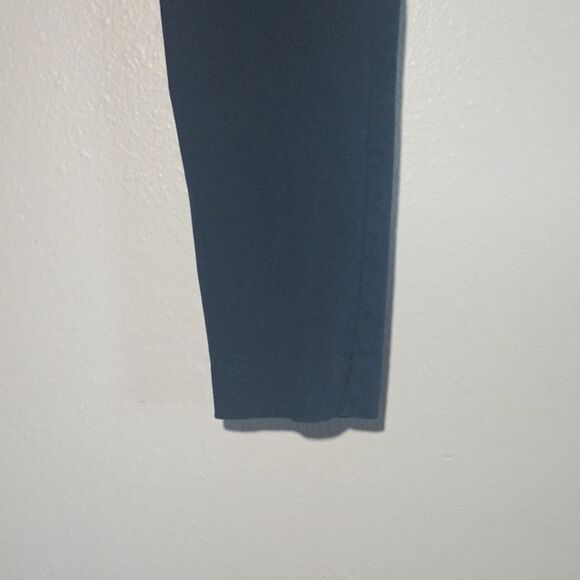 Old Navy Pull On Elastic Waistband Pant Women's Size 6 Tall Navy Blue Side Zip - Picture 3 of 9